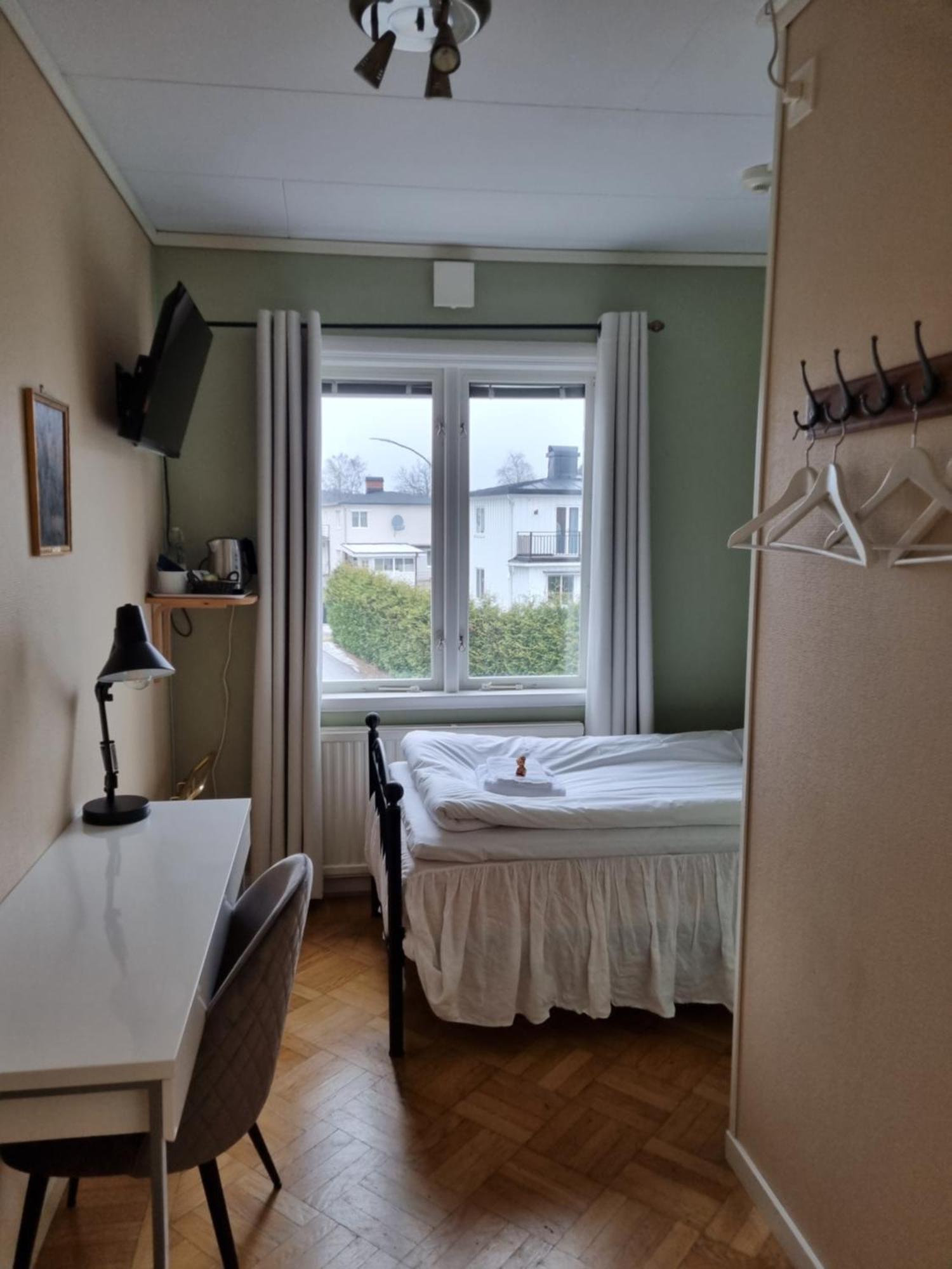 Hotell Zlafen Bed And Breakfast Karlskoga Bagian luar foto