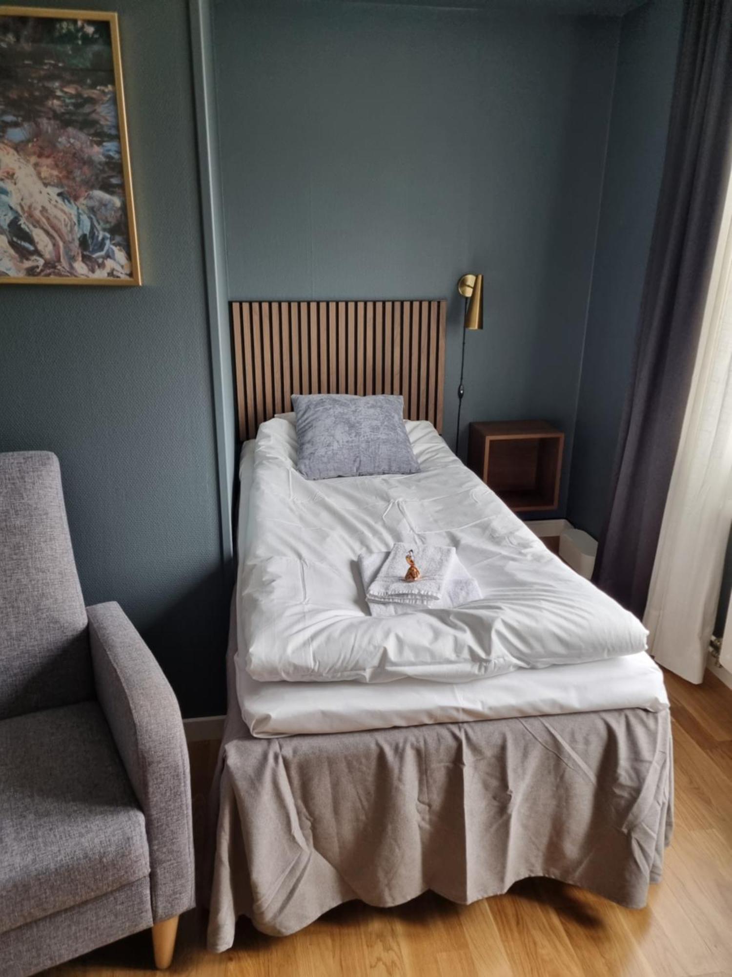 Hotell Zlafen Bed And Breakfast Karlskoga Bagian luar foto