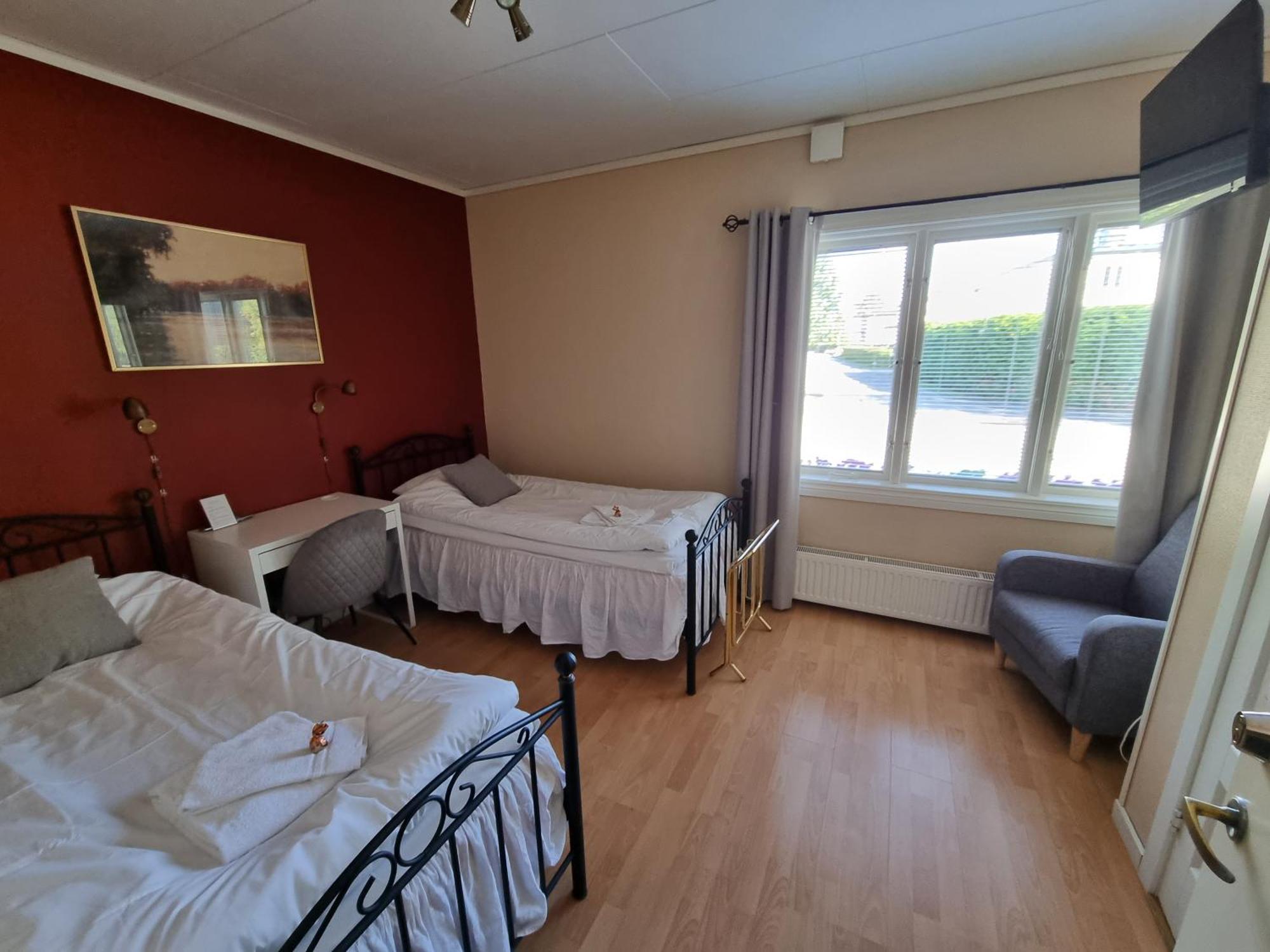 Hotell Zlafen Bed And Breakfast Karlskoga Bagian luar foto